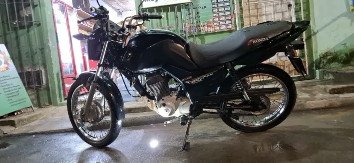Moto bem conservada, único dono