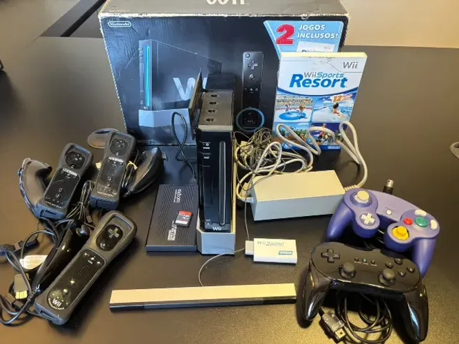 Nintendo Wii modelo retrocompatível desbloqueado com HD 320GB e acessórios