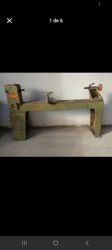 Máquina torno industrial