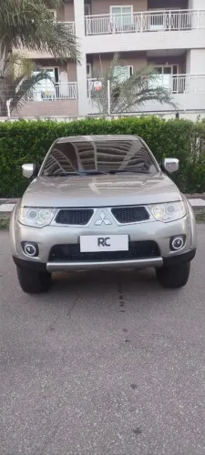 Mitsubishi L200 Triton HPE 3.2 CD TB Int.diesel AUT 2013