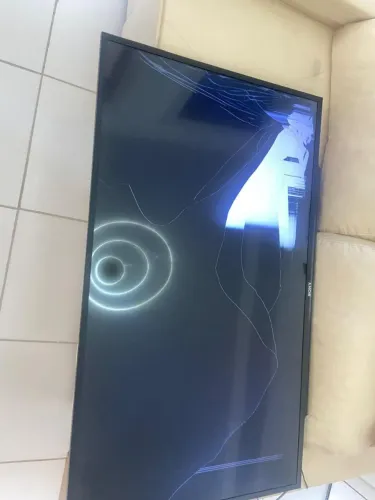 Vendo TV. Para retirada de peças
