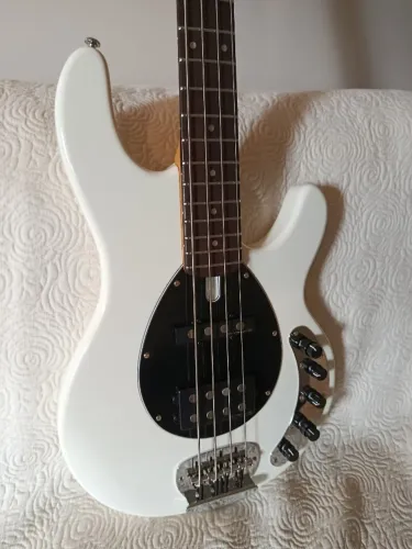 Baixo Sire Marcus Miller Z7