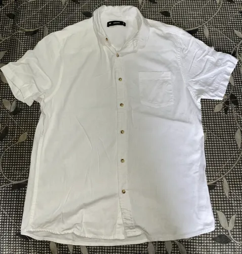 Roupas masculinas e femininas, acesse o perfil