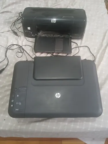 Vendo Duas Impressoras HP com Defeito. Uma HP Desket F2050 e outra HP Deskjet D1660