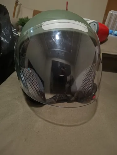 Capacete novo, pouco uso