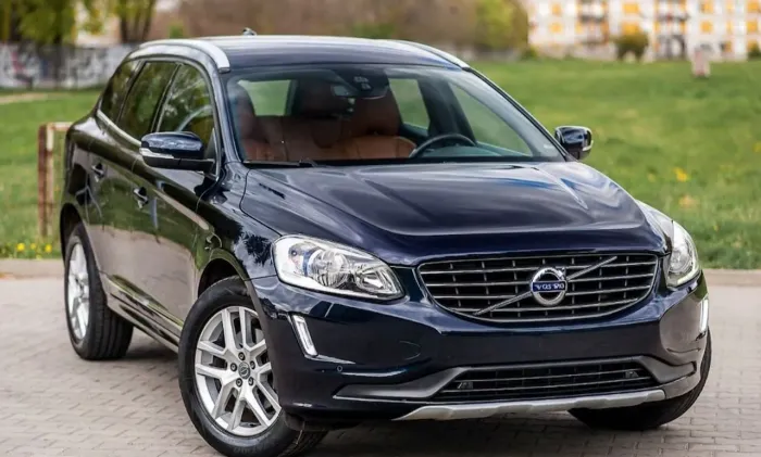 Volvo XC-60 XC 60 T-5 Dynamic 2.0 FWD Turbo Gasolina 4P AUT 2015