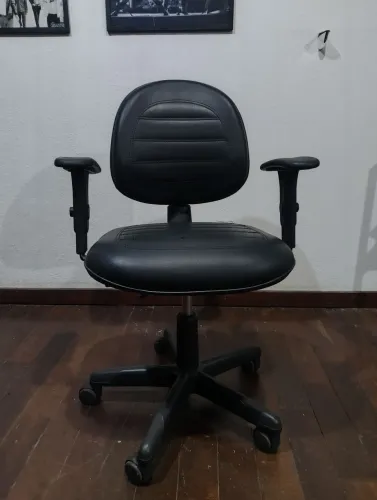 Cadeira secretária