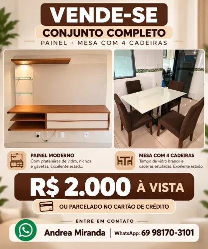 Painel + mesa com 4 cadeiras