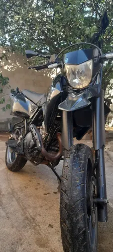 Lander XTZ 250 X Versão Motard
