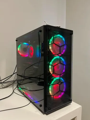 PC Gamer Ryzen 7 5800x RTX 5060 Ti 8GB 16GB RAM