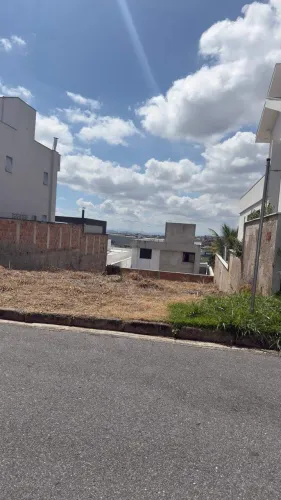 LOTE NO PORTAL DO SOL