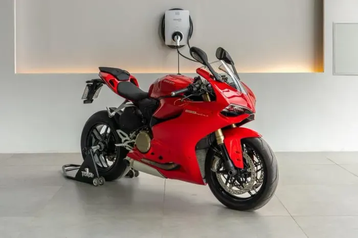 DUCATI DUCAT1199 PANIG 2015