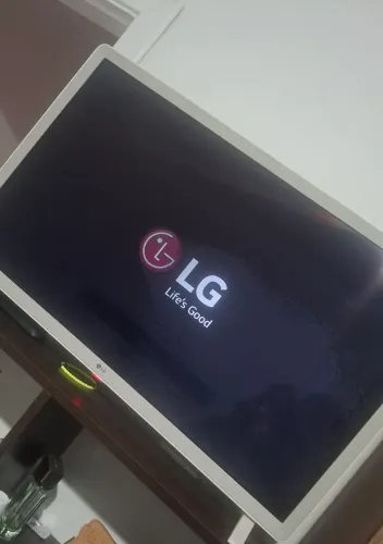 Tv LG smart com controle 32 polegadas 