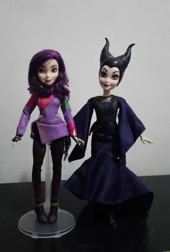 bonecas two-pack malévola/maleficent e mal descendentes/descendants