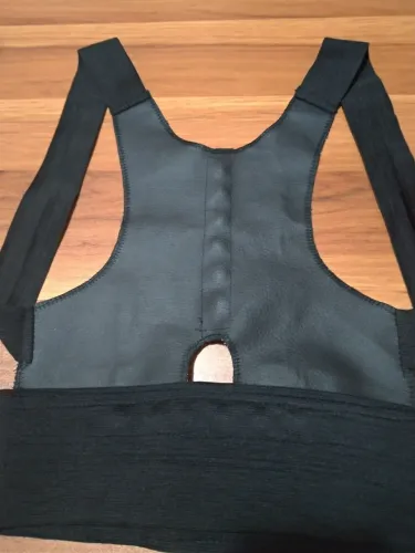 Corretor postural unissex (cor preto)