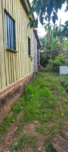 Vendo casa localizada no bairro paraíso em Acrelândia