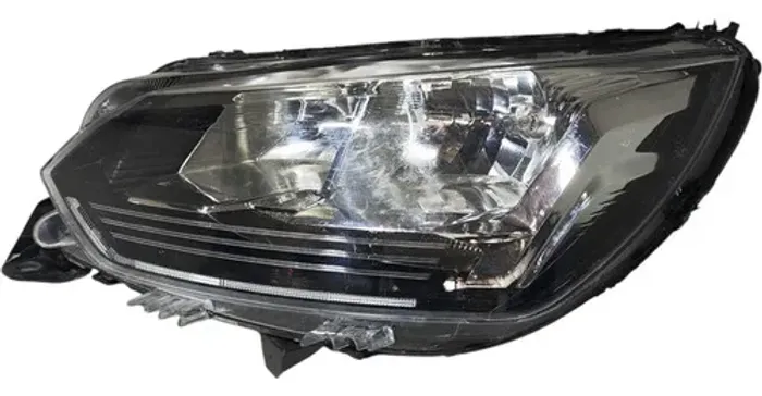 Farol Dianteiro Esquerdo Peugeot 208 2020 A 2023 Detalhe Esquerdo/motorista
