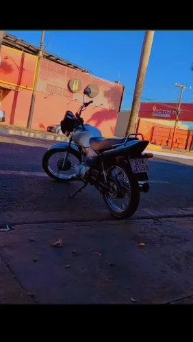 Moto CG