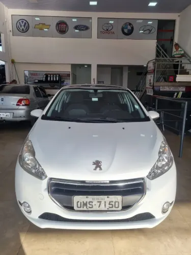 Peugeot 208 Allure 1.5 Flex 8V 5P 2014