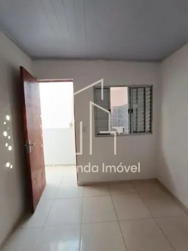 Casa à venda em São Paulo-SP na Vila Lourdes: 2 quartos, 1 banheiro, 1 vaga de garagem, 15