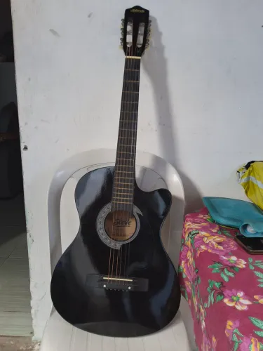Violão acústico