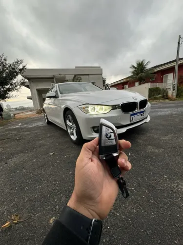 BMW 320I A 2.0 Turbo/activeflex 16V 184cv 4P 2015