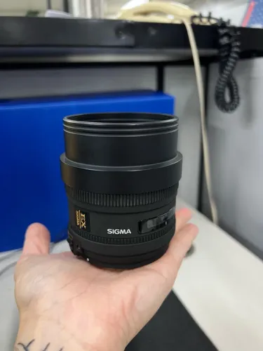 Lente Sigma AF 10mm f2.8 EX DC olho de peixe HSM para Canon EF