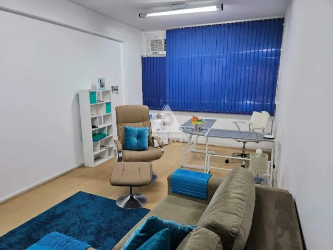 Sala comercial pronta para uso em Copacabana 30 m², mobiliada e climatizada