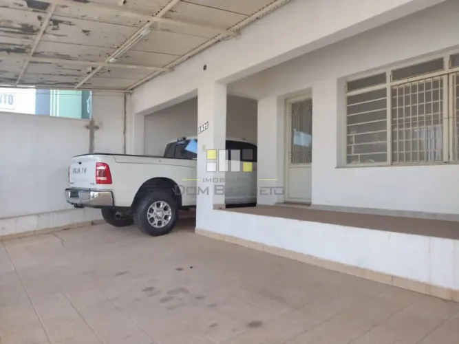 Casa com 3 dormitórios para alugar por R$ 3.800,00 - Centro - Sumaré/SP