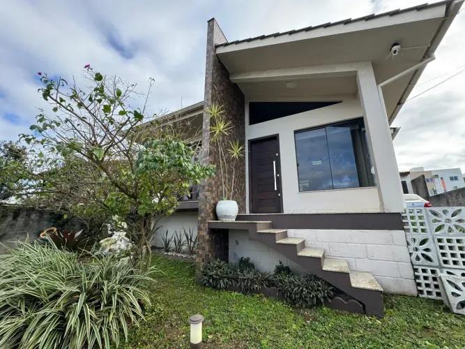Casa toda em Laje Mobiliada no Laranjinha - Criciúma - SC
