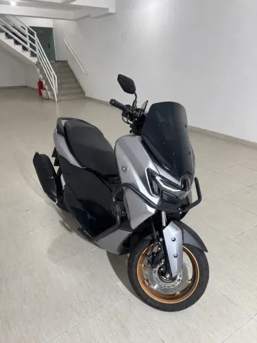 Nmax novíssima - Baixa KM