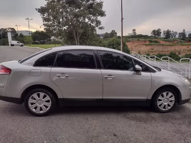 Citroen C4 Pallas GLX 2.0/2.0 Flex 16V Mec. 2011