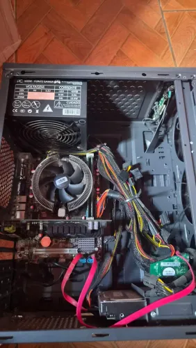 computador com gabinete gamer (leia o anuncio)