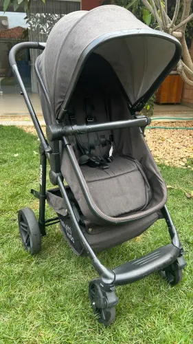 Carrinho de bebê Multikids Beyond com berço moíses Preto