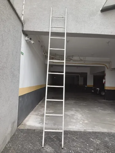 Escada de Alumínio 10 degraus 