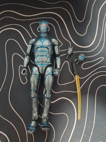 Boneco Marvel Legends Iron Man armadura furtiva
