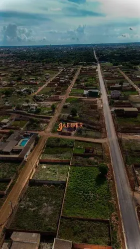 Terreno à venda 600 m² murado