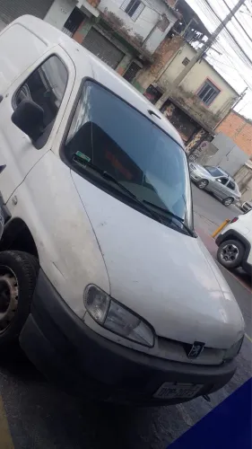 Peugeot Partner Furgão 1.8 3P 2000