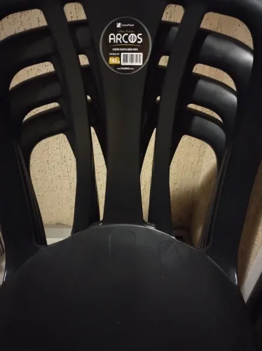 Cadeira de plástico 