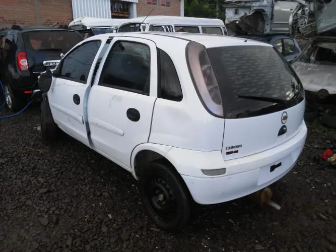 Sucata GM Corsa Hatch 1.4 105cvs 2012 vendida em peças