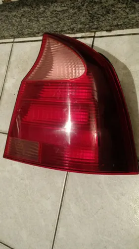 Lanterna traseira direita chevrolet Corsa sedan 2004