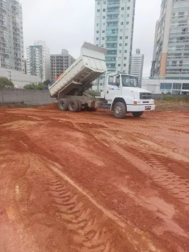 LOCACOES, ATERRO. DEMOLICAO E TERRAPLANAGEM