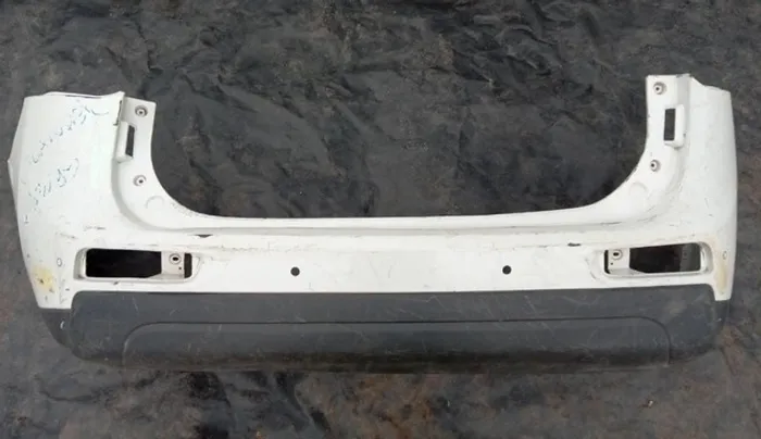 Parachoque Traseiro Outlander 2014/2015 Branco com detalhe