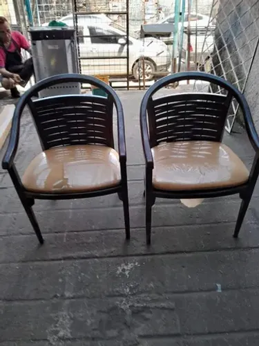Cadeiras com braços