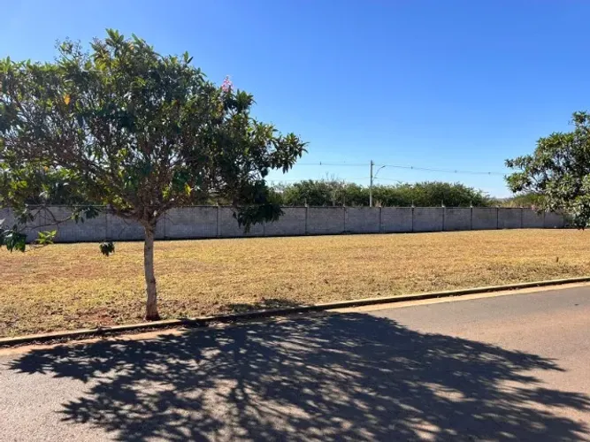 Lote no cond. Terras Alphaville 360m2 R$ 250 mil