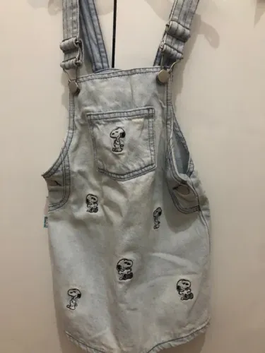 Jardineira infantil com Bordados do Snoopy