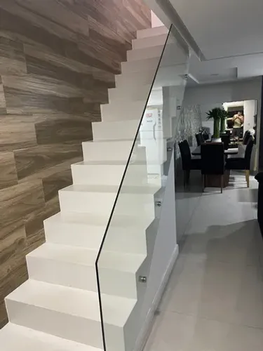 Corrimão de vidro
