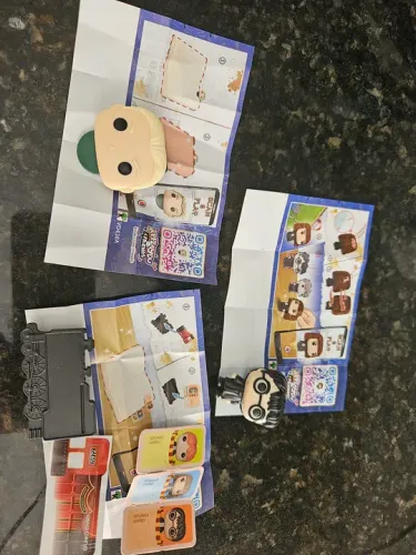 3 Funkos Kinder Joy