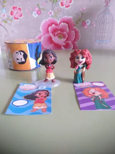 Lote de miniaturas disney comic minis - Moana e Merida 