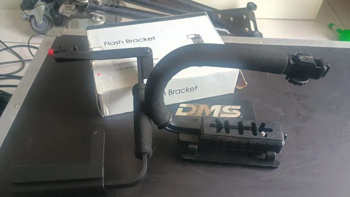 Estábilizadores DSLR (02) novos caixa articulado